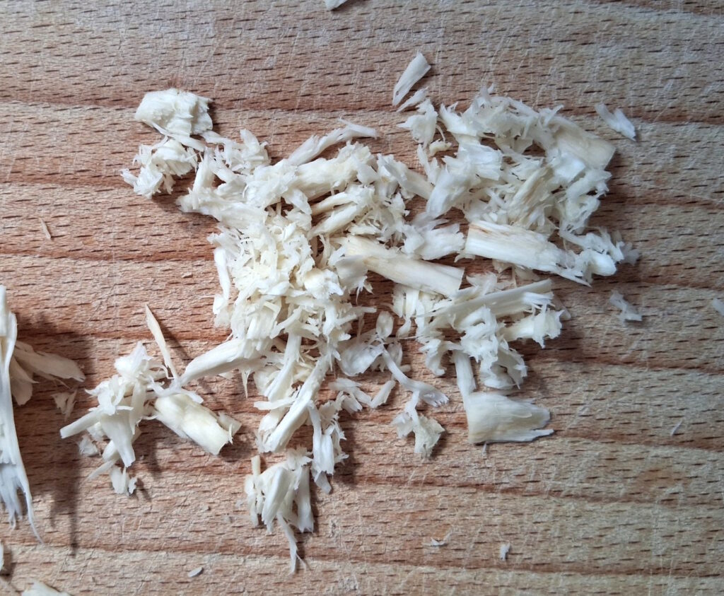 Das Foto zeigt geriebenen Meerettich